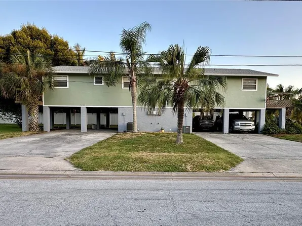 2702 57th St S, Gulfport, FL 33707