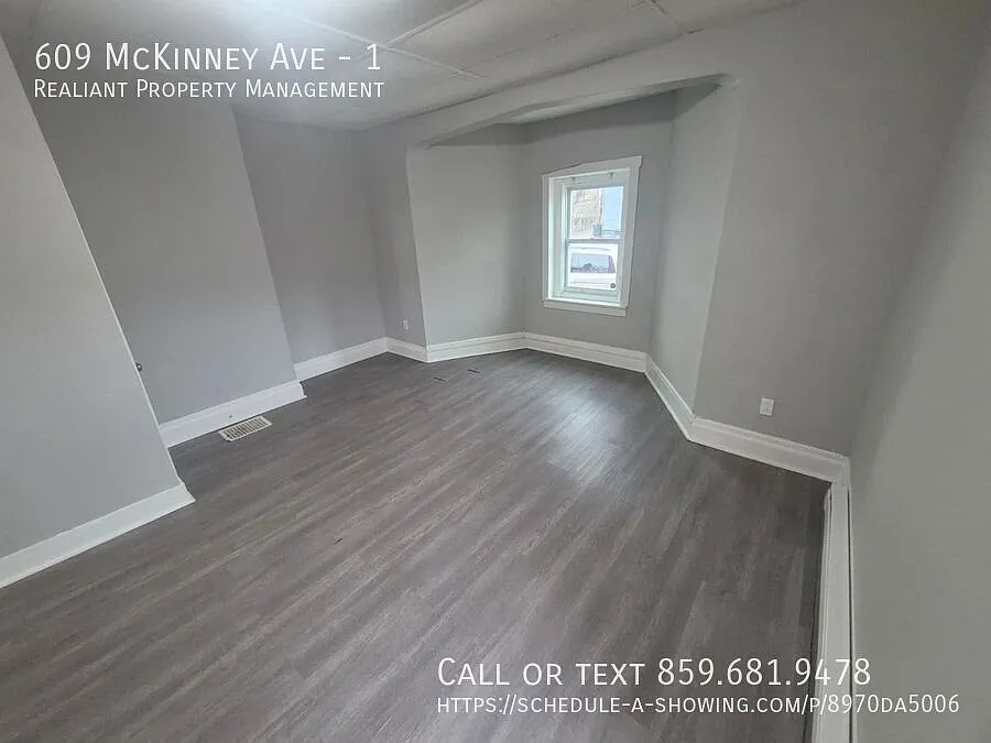 Building Photo - 609 McKinney Ave #1