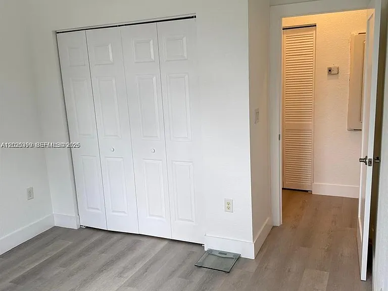 156 NE 24th Ave — Photo 23