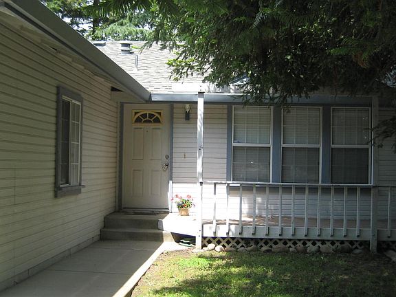 2nd image of 7427 Kalamazoo Dr