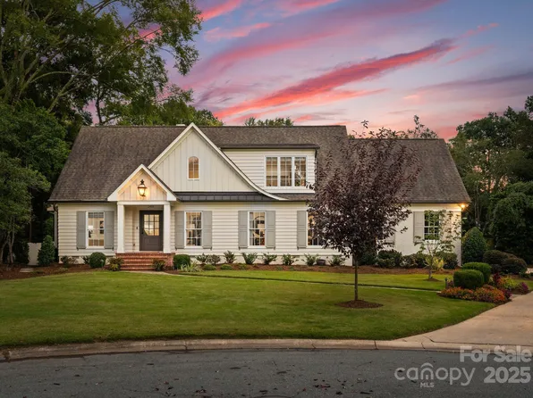 2415 Knollwood Rd, Charlotte, NC 28211