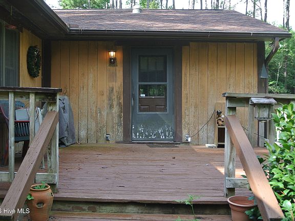 5th image of 227 Pigott Road