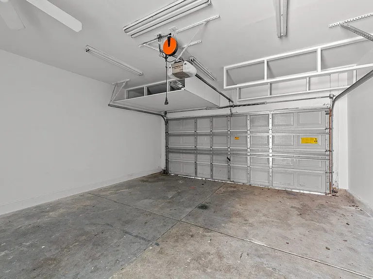 4221 Bay Rum Ln — Photo 35