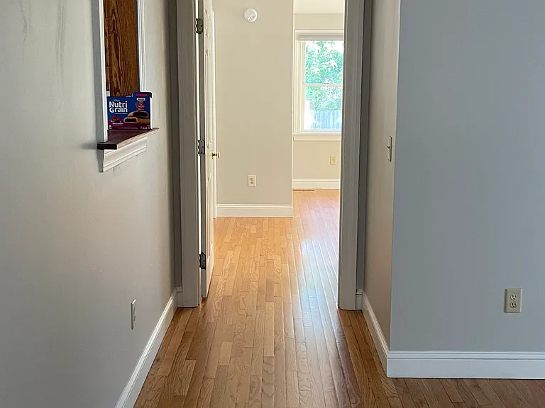 9 Maplewood Ave — Photo 5