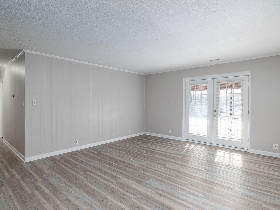 1st image of 2003 House Ave