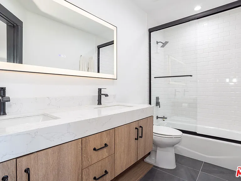 32194 Mulholland Hwy — Photo 15