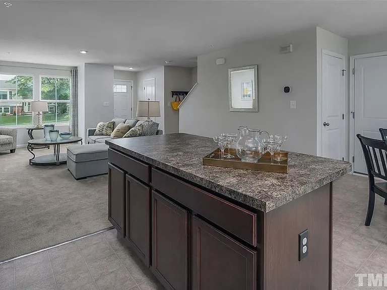 1203 Bent Willow Dr — Photo 16