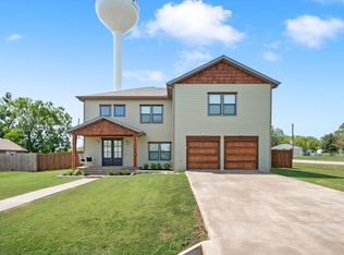 317 W 4th St, Justin, TX 76247