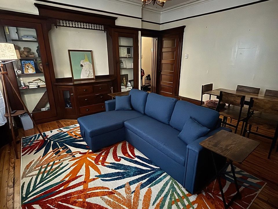1st image of 110 Manhattan Ave