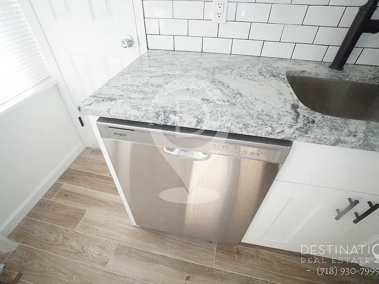 513 26th St #1 — Photo 11
