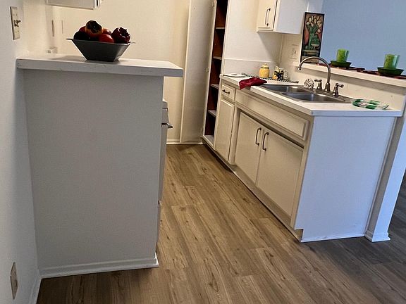 5th image of 17821 Halsted St APT 32