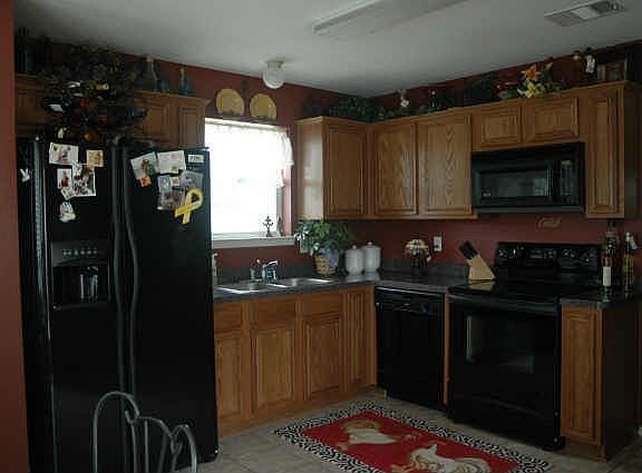 2nd image of 602 Meadowview St