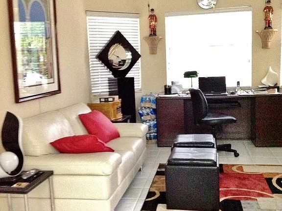 4th image of 7892 Coral Pointe Dr