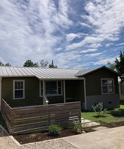 front of house and driveway