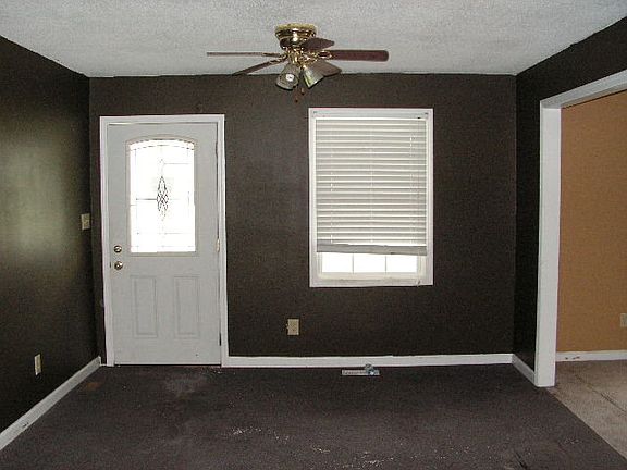 3rd image of 106 Belfast Ave