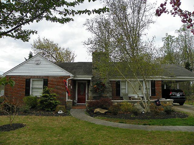 1st image of 3203 Westover Dr