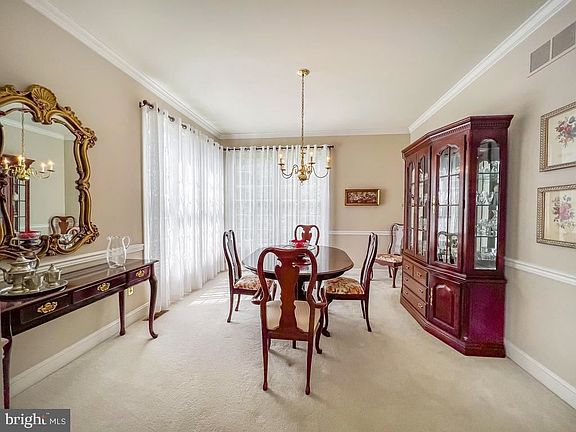 5th image of 1104 Blackmore Ct