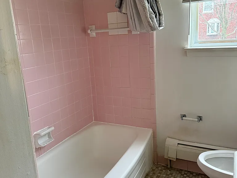 2406 Fort Park Blvd #1 — Photo 7
