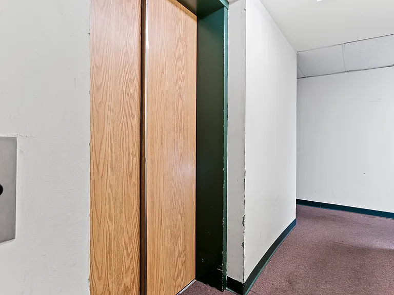 270 W 2nd St #270 — Photo 3