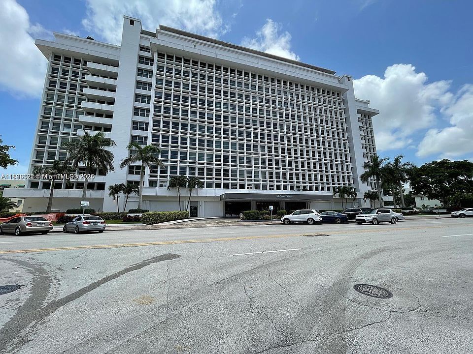 1st image of 700 Biltmore Way APT 715
