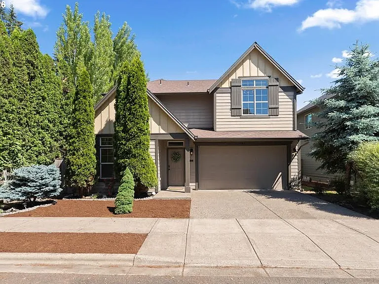 16147 SW Medallion Ln — Photo 1