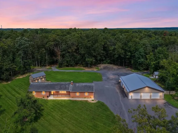 210 Jackson Dr, Winchester, VA 22602