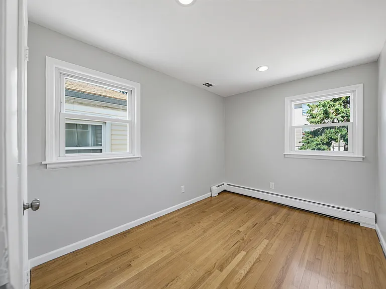 194 Congress St #3 — Photo 17