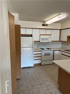 2868 Coral Ct #302 — Photo 5