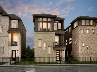806 Resort Dr, Rowlett, TX 75088