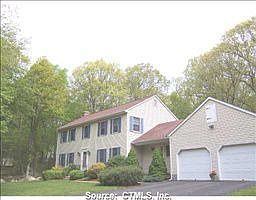 1st image of 11 Hyde Park Dr