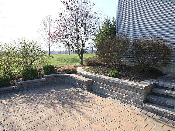 3rd image of 204 Pasture Ln