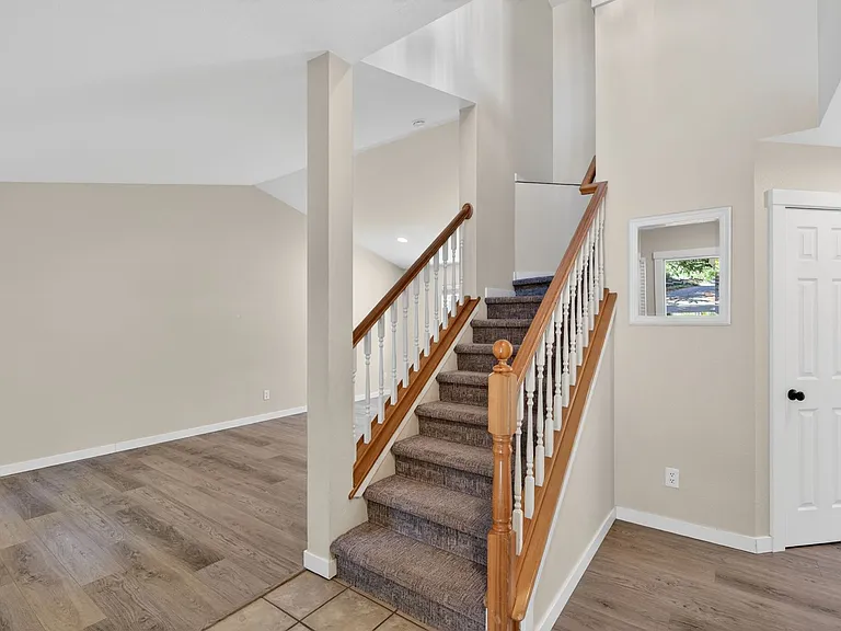 1574 SE Nylace Ln — Photo 24