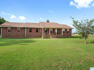 130 Green Dr, Section, AL 35771