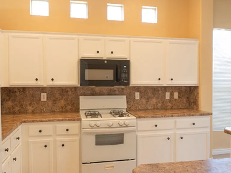 9205 Guggenheim Ct — Photo 9