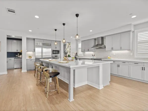 39210 Stallion Dr, Palmdale, CA 93551