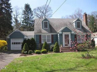 107 Figlar Ave, Fairfield, CT 06824