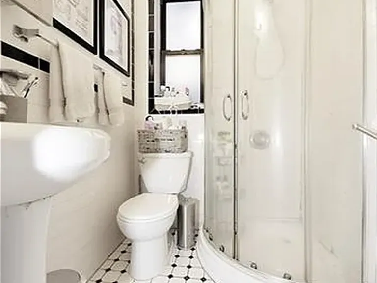 149 W 12th St #31 — Photo 9