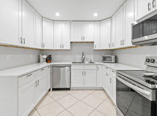 846 Rutherford Ln, Haverhill, FL 33415