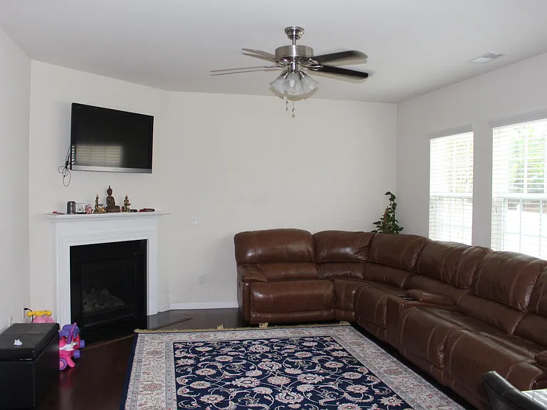 1364 Bridgeford Dr NW — Photo 4