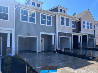 5 Starks Cir, Simpsonville, SC 29680