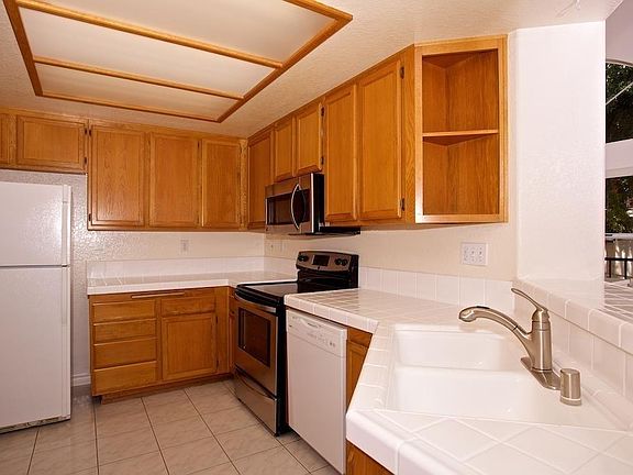 3rd image of 7254 Shoreline Dr Unit 129