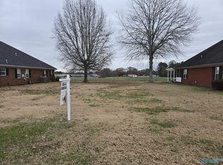 31 Village Ln, Boaz, AL 35956