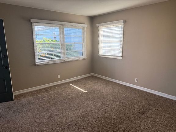 4th image of 4018-4024 Illinois St #4020