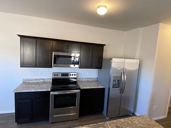 5th image of 2701A Sidney St