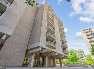 240 M St SW #E304, Washington, DC 20024