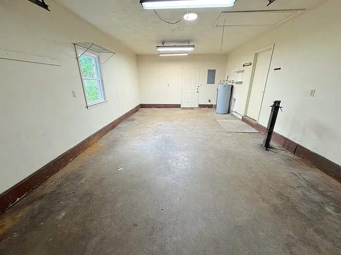 2361 Seaboard Rd — Photo 32