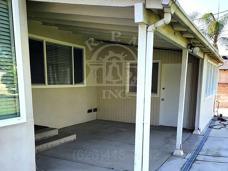 475 Saint Augustine Ave — Photo 13