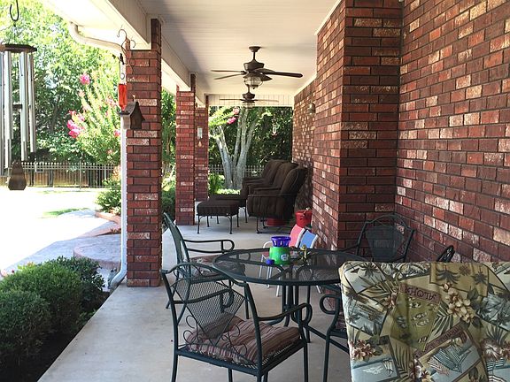 2nd image of 327 Wildflower Pl