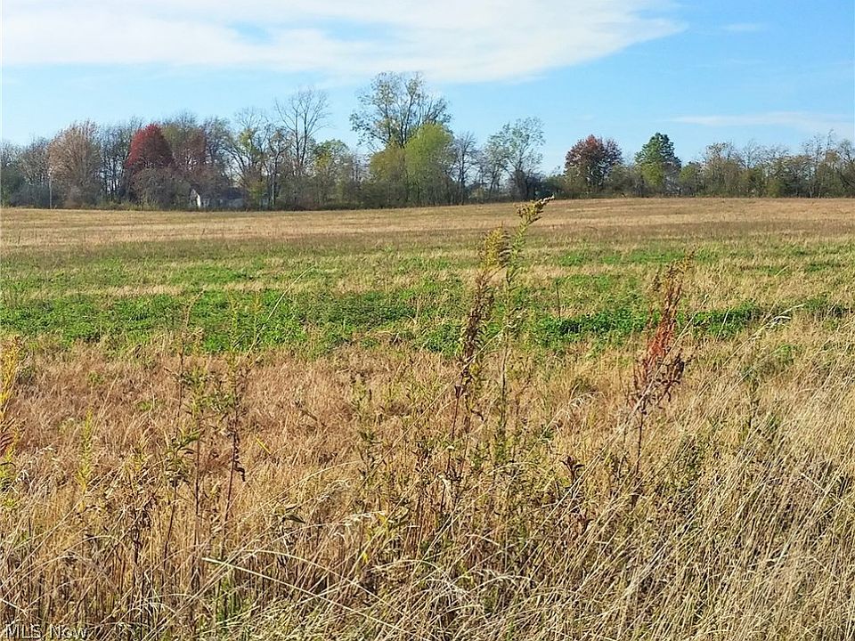 1st image of Moulin Ave