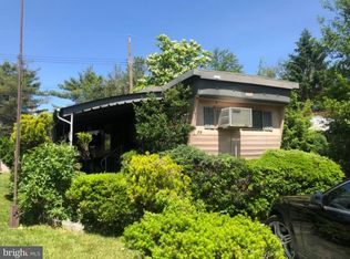 220 W Sylvania Ave TRLR 71, Neptune City, NJ 07753